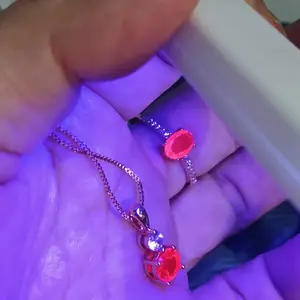 OS1-S436 Set Kalung dan Cincin Wanita Red Ruby Cranberry Jewelry Premium Lapis Emas 18k Anti Luntur Anti Berubah Warna Garansi 1 Tahun Resmi Size Adjustable Kualitas Grade Terbaru Aksesoris Perhiasan Cincin Nikah Permata VVS1 Elegan COD
