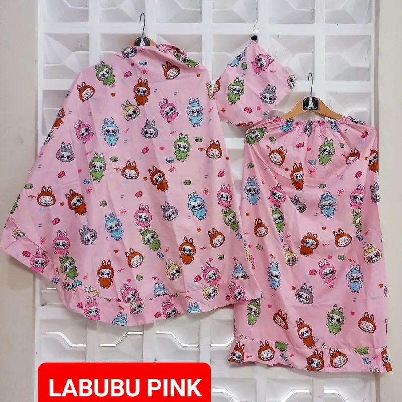 PART A; MUKENA ANAK MOTIF KARAKTER. Size M L dan XL. usia 2 sampai 10thn. ada tasnya. bisa pilih motif. 0