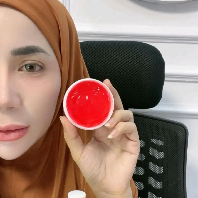 (eceran)GlOWING RED  GEL by D'sars BEAUTY skin.(1 pcs red gel ) untuk semua jenis kulit . berminyak berjerawat dan ber plek.bpom approve .dok.oky approve Mencerahkan Perawatan Pelembab 4