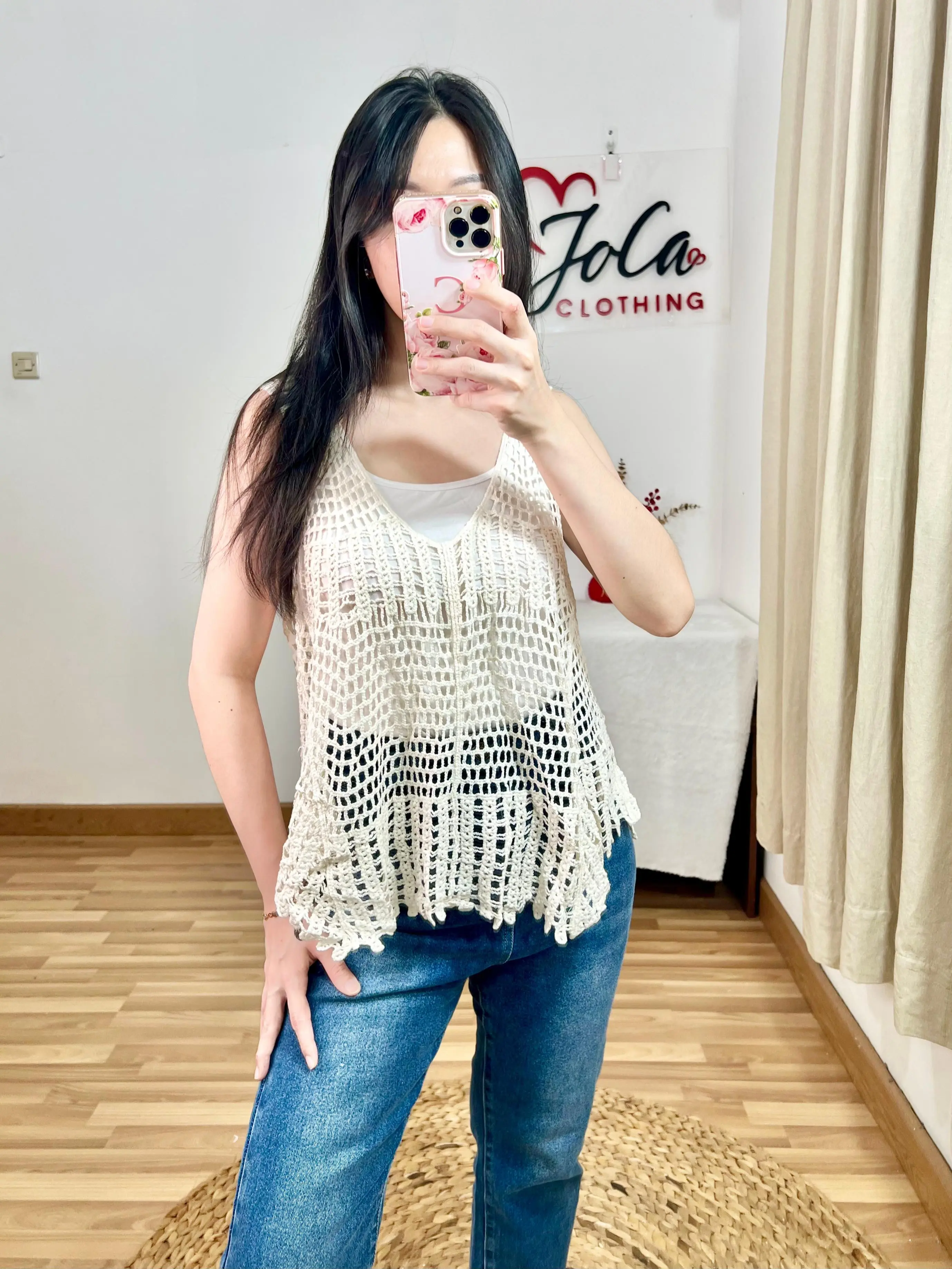 Atasan Crochet Joy Wanita Bahan Organic Cotton Leher V-neck Tanpa Lengan - Tank, Crop, Real Picture by Cici Video