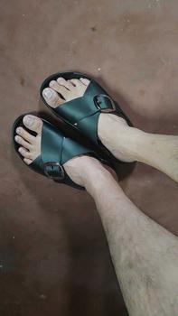Product Review of Unisex outdoor slippers comfort cross straps slippers for men（size:40-44) Shoes Boy Footwear Walking Shoes Flipflop Slide from E**h A**o A**🌈 1