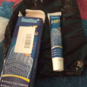 Obat Telapak Kaki Rayapan, Obat Kaki Rayapan, Obat Telapak kaki Bolong Bolong, Salep Kaki Rayapan Dan Bau, Obat Telapak Kaki Bau, Obat Jamur di Kaki, Obat Kaki Pecah Kering, Obat Telapak Kaki Bolong Berlubang Dengan Propolis