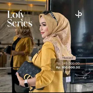 Loly Seris By Journey Scarves