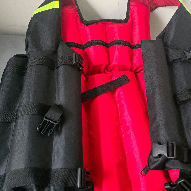 Baju pelampung hitam kombinasi merah/orange up 90kg 4