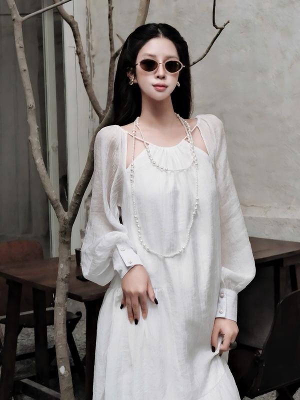 {SONYC} - Đầm Whiteri Form Dáng Midi Suông Rộng - Phiên Bản Basic Sang Trọng