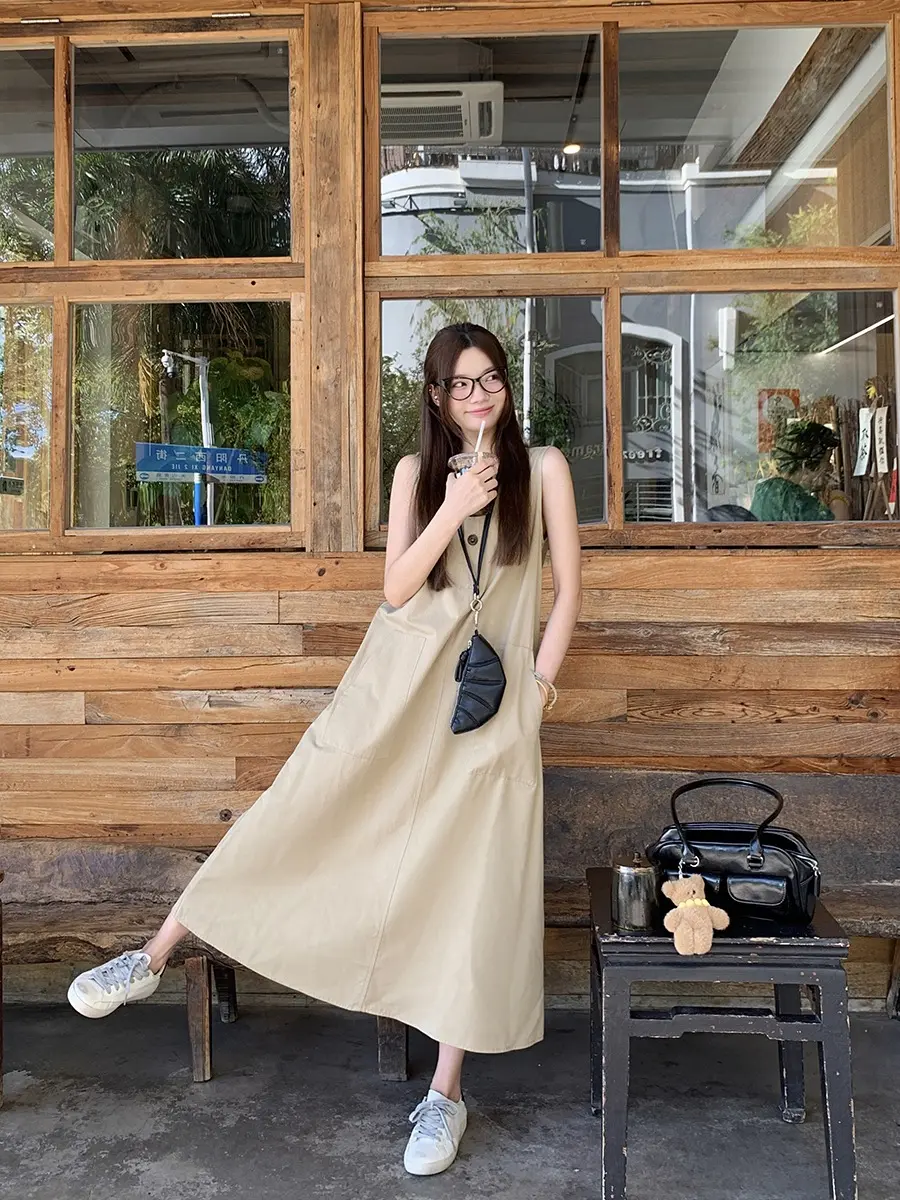 Y，Khaki vest dress, lazy and slim big skirt, loose, work dress