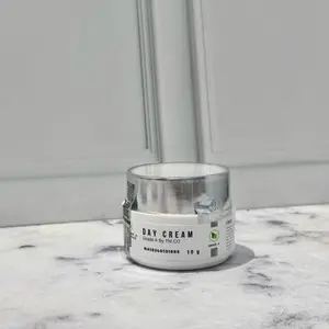 DAY GLOWING GRADE A BY TMCO MENCERAHKAN  Perawatan Wajah Memutihkan Pencerah Pelembab Aging