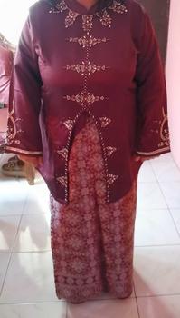 Product Review of KEBAYA TUNIK CATALEYA LAMARAN WISUDA KEKINIAN - KEBAYA SATIN PAYET dinda from t**a 0