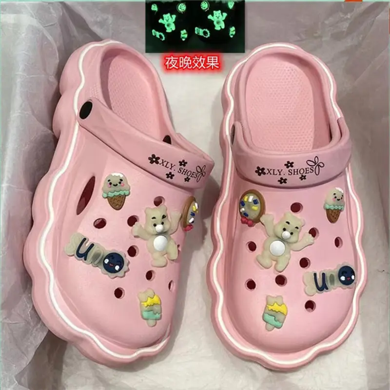 2023 Flat Garden DIY Croc Slippers Woman Beach Slipper Cute Cartoon Diamond Deco For Hole Shoes Antislip Thicken Shoes For Women
