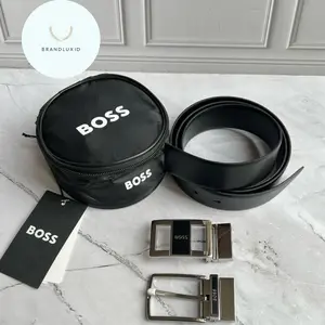 Hugo Boss Belt set with 2 buckles with round Hugo pouch