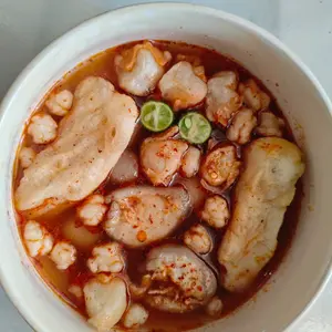 baso aci ayam suwir khas bandung termuran food instan Kuah Makanan