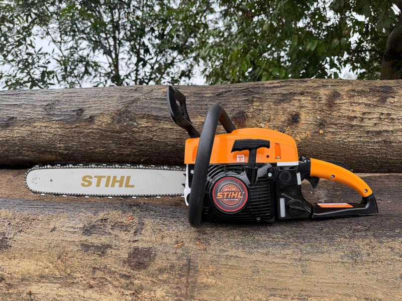  Máy cưa xích 2T  STIHL MS-250 - tặng  01 bugi  dự phòng 