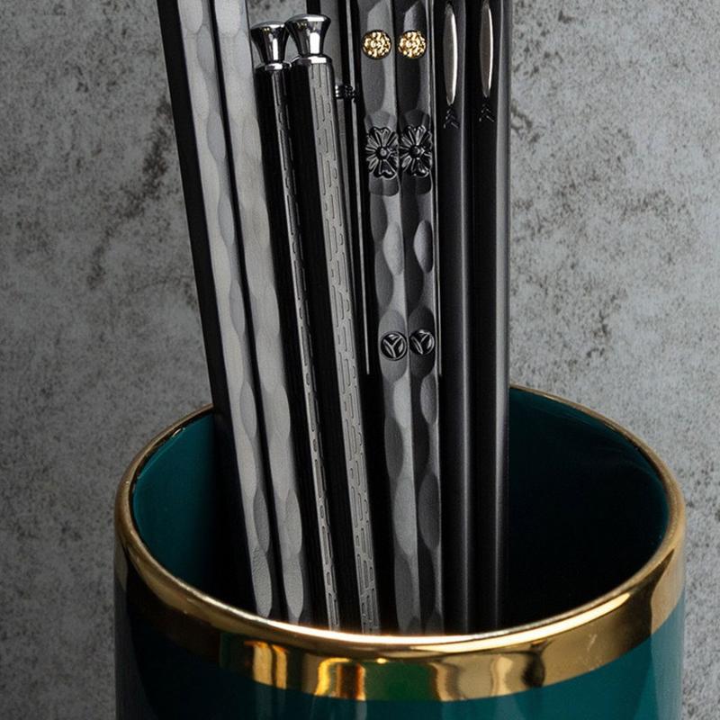 Product Introduction of 5Pairs Japanese Non-Slip Chopsticks High Quality Korean Home Hotel Restaurant Portable y Food Stick for Sushi Chopsticks 33