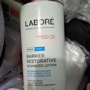 [Abel's Pregnancy Kit] LABORE Dermalab Revolutionaire Barrier Restorative Advanced Lotion - Lotion - Melembabkan - Memperbaiki Skin Barrier - Mempercepat Regenerasi Kulit - Menghidrasi - Menghaluskan Kulit - Ringan - Mudah Meresap