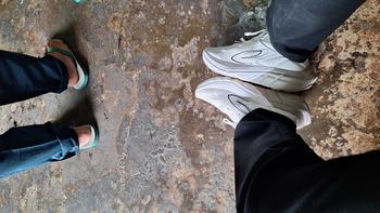 Product Review of SEPATU LARI 910 NINETEN HIROSHI ORIGINAL Running Outdoor from m**k 0