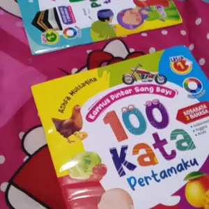 100 Kata Pertamaku "Kamus Pintar SANG BAYI" (Full Colour)