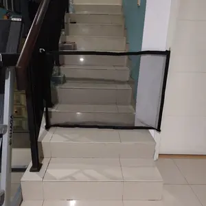Pintu Jaring Penghalang Pagar Kandang Kucing Anjing 180CM Magic Gate