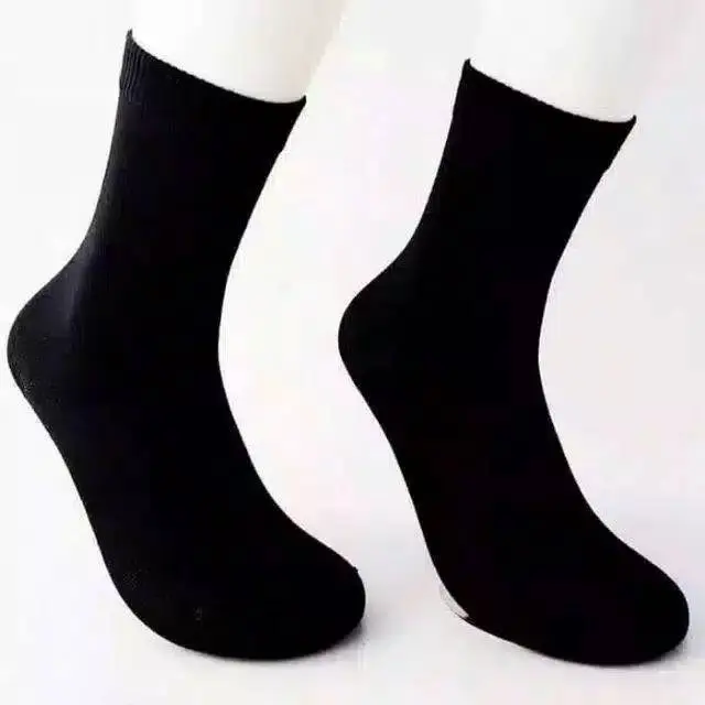kaos kaki hita, pria dan wanita buat sekolaah dan umum warna hitam Katun Pendek Panjang Nyaman