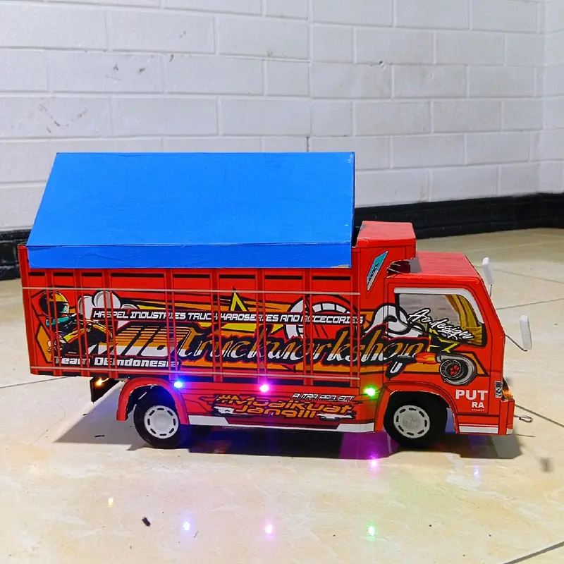 MAINAN MINIATUR TRUK OLENG BISA TAMBAH NAMA DAN FOTO MINIATUR TRUK OLENG FULL VARISI LAMPU DAN TERPAL MAINAN TERLARIS 3