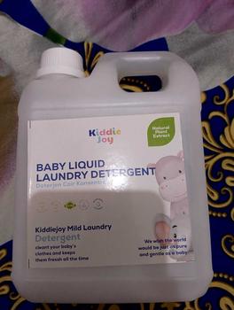 Product Review of Kiddiejoy Baby Liquid Detergen Bayi / Baby Laundry Detergent Liquid 1000 ml Eco-friendly from a**1 1