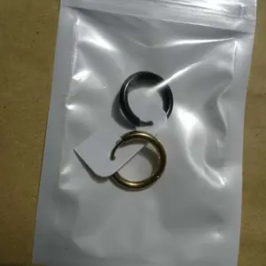 ￼ANTING HOOP TITANIUM ANTI KARAT DAN TIDAK PUDAR ANTING STARBOY PRIA DAN WANITA Earrings Elegan