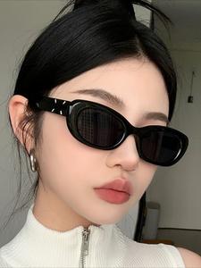 トレンディな黒色の楕円形サングラス ブランドデザイナー女性用 丸型サングラス ヴィンテージフレーム メンズシェード UV400