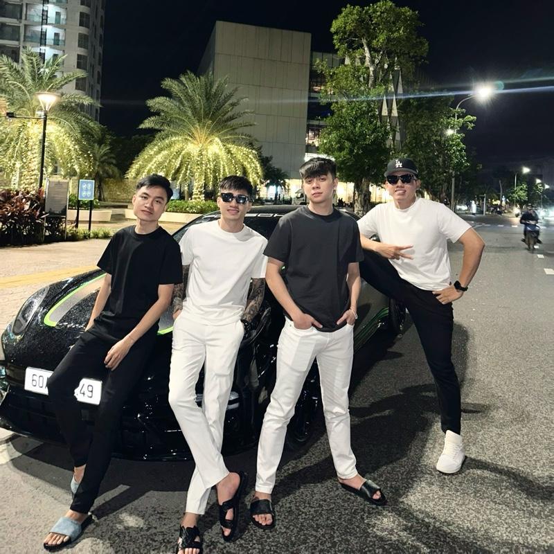 Áo Phông Trơn 4 Màu Cao Cấp Cotton 2 Chiều Co Giãn Tốt Thời Trang Nam HMD-T