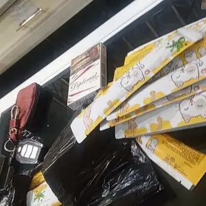CHIYO Makanan Kucing Basah/ Wetfood Cemilan Stik/ Pet Strip Kucing