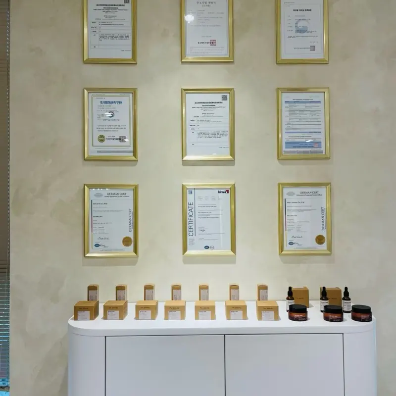 Serum Dưỡng Sáng Mịn Da NOVA WHITE 17 AMPOULE 30ml | BigBuy360 - bigbuy360.vn