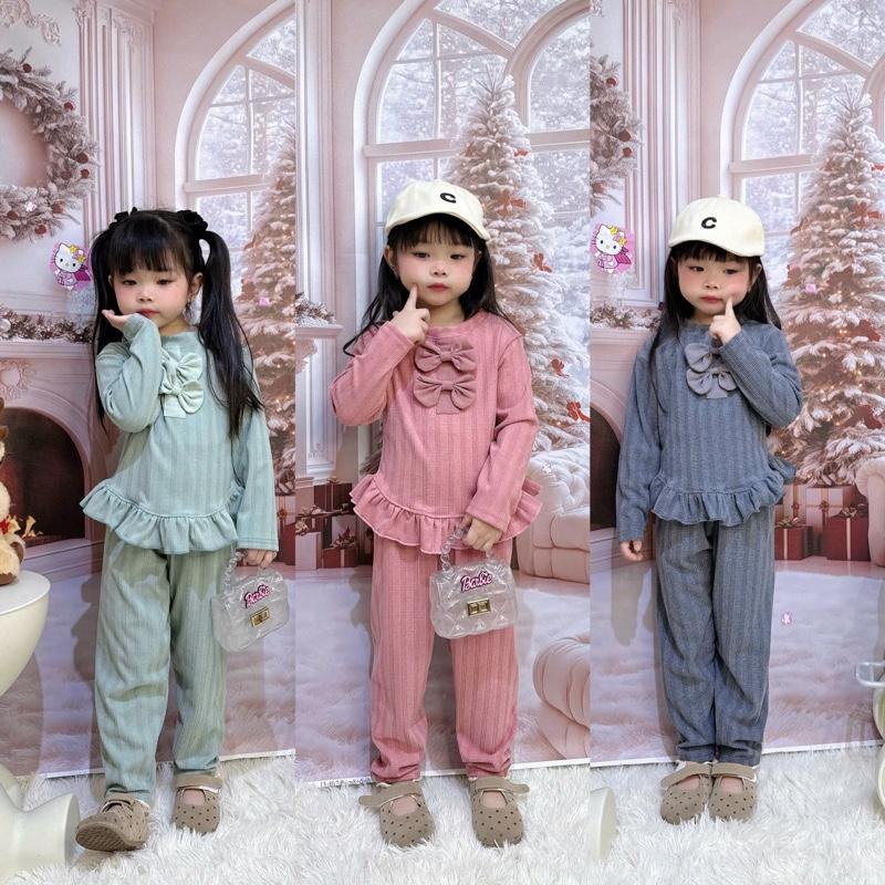 Sét Bộ Quần Áo Len Lông Thỏ Đính 2 Nơ Phối Bèo Gấu Dành Cho Bé Gái KuTe Xinh Yêu