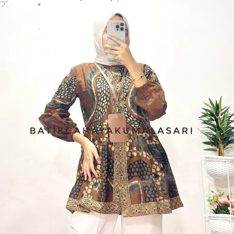 Blouse Batik Wanita Lengan Balon Motif MALIKA Sogan - Atasan Kerja Wanita Kekinian Bahan Katun Prima 2