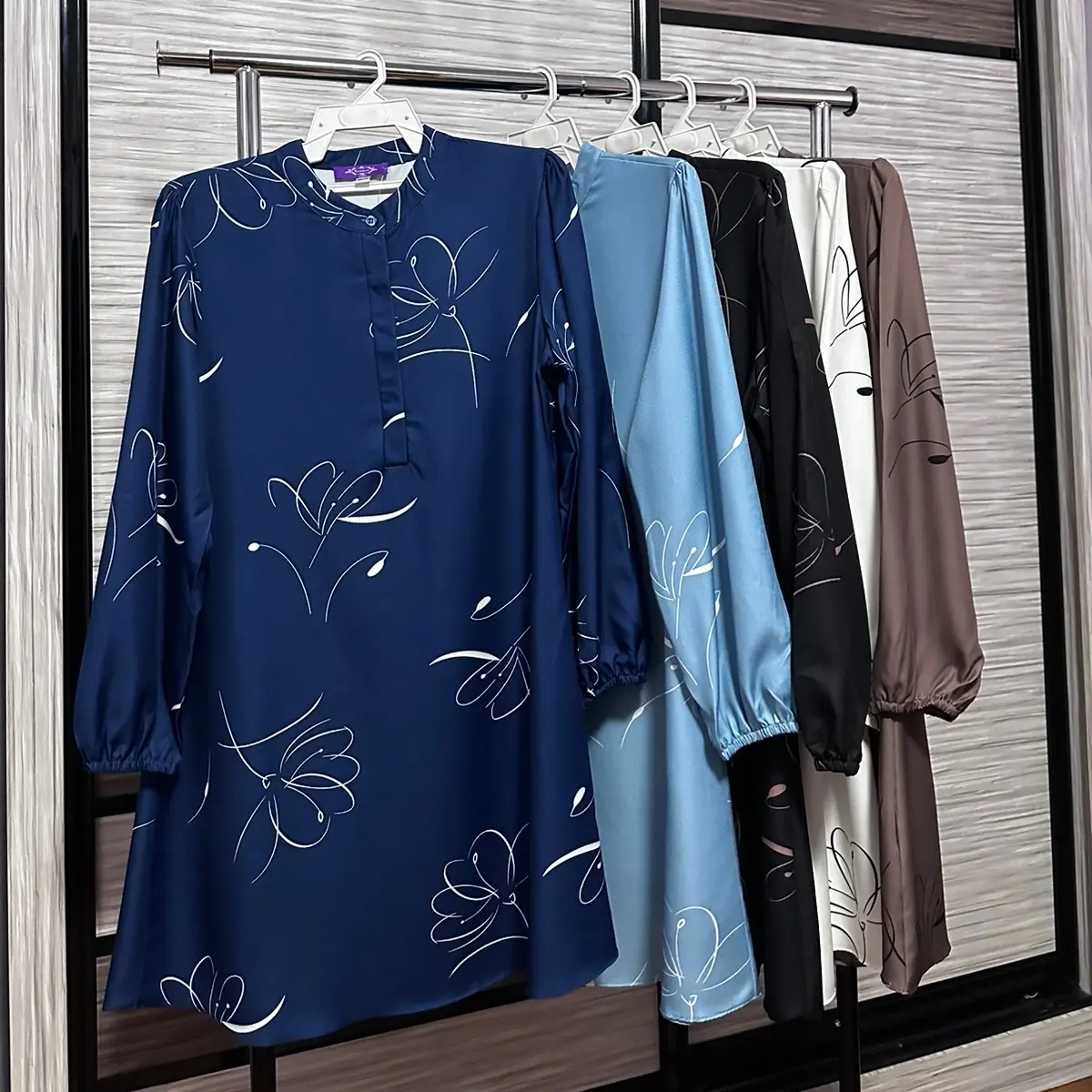 52769,98- Muslim fashion blouse Size 38/40,42,44,46,48,50 (Cotton, Graphic)