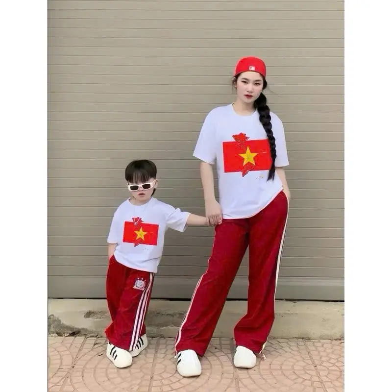 Set Áo Cờ VN Quần Xuông Cả Gia Đình, Set Gia Đình In Cờ VN Bố Mẹ và Con, Chất Cotton Mềm Nhẹ Mát - Shop Bé Sành Điệu