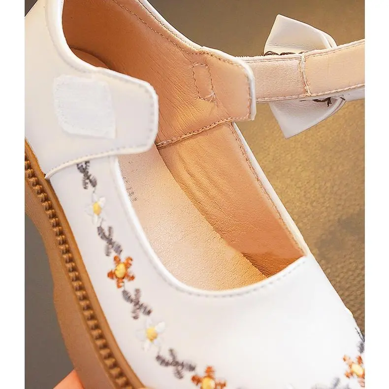 Sepatu Datar Kulit Bayi Perempuan Cantik Gaya Korea Sol Lembut Ikatan Simpul Bordir Sepatu Anak Nyaman Antilicin Usia 2-12 Tahun ​ 6