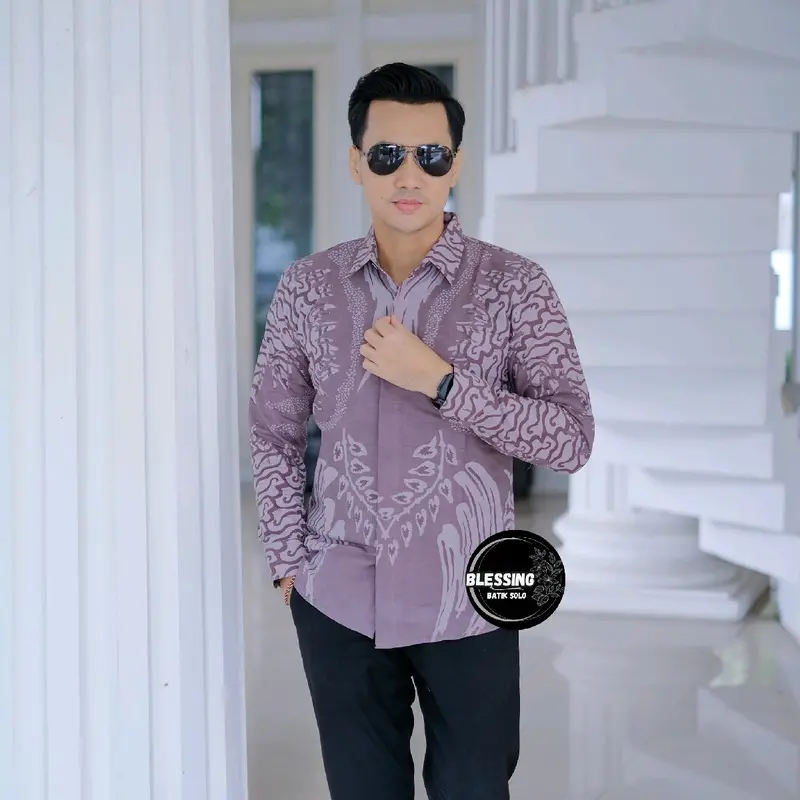Kemeja batik pria slim fit premium lengan panjang bahan katun lapis furing warna ungu taro, baju batik atasan pria original formal Hem Motif Nyaman 0