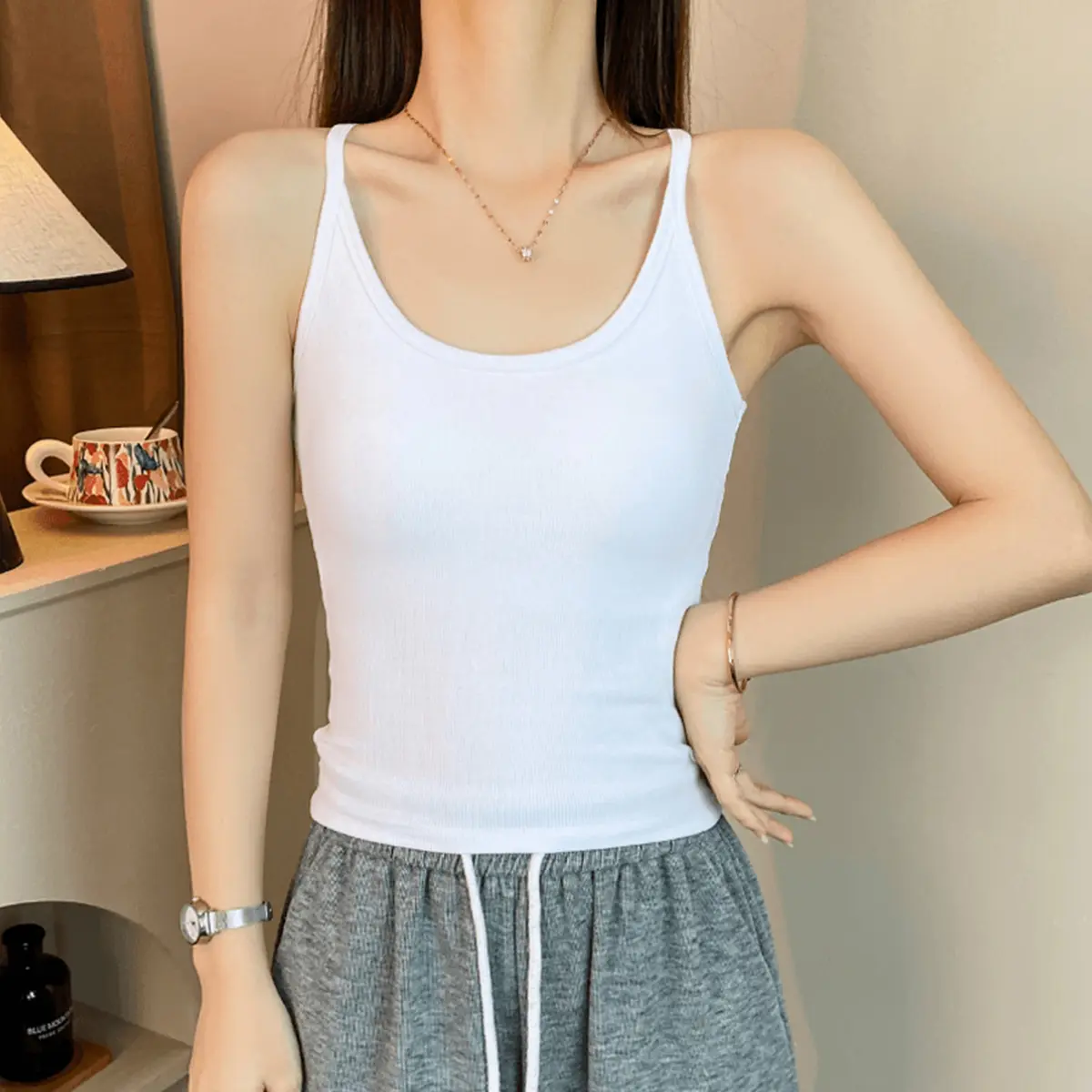 Áo Yếm Cổ Chữ U, Màu Trơn Áo Vest Nữ Dáng Ôm, Thích Hợp Cho Mùa Hè, Thiết Kế Lưng Thanh Lịch, Áo Cơ Sở Thời Trang, Thích Hợp Cho Thể Thao