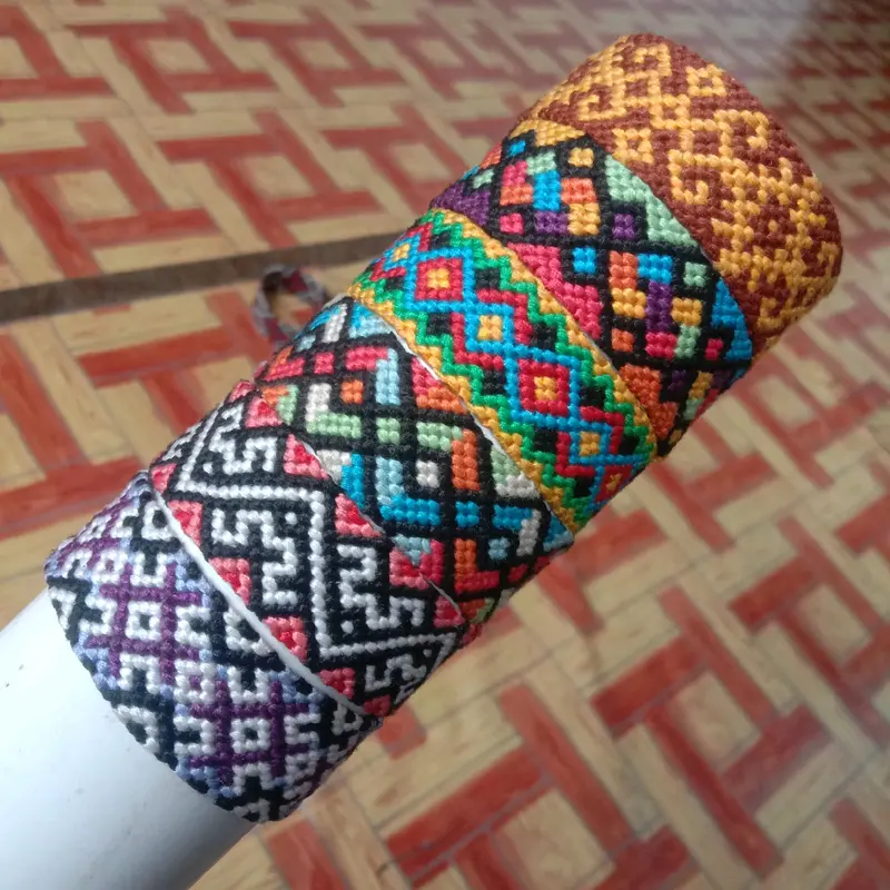 (NORMAL) 18S Gelang Persahabatan Gelang Sulam Gelang Gunung Gelang Tali Gelang Batik Gelang Rajut Gelang Viral 2