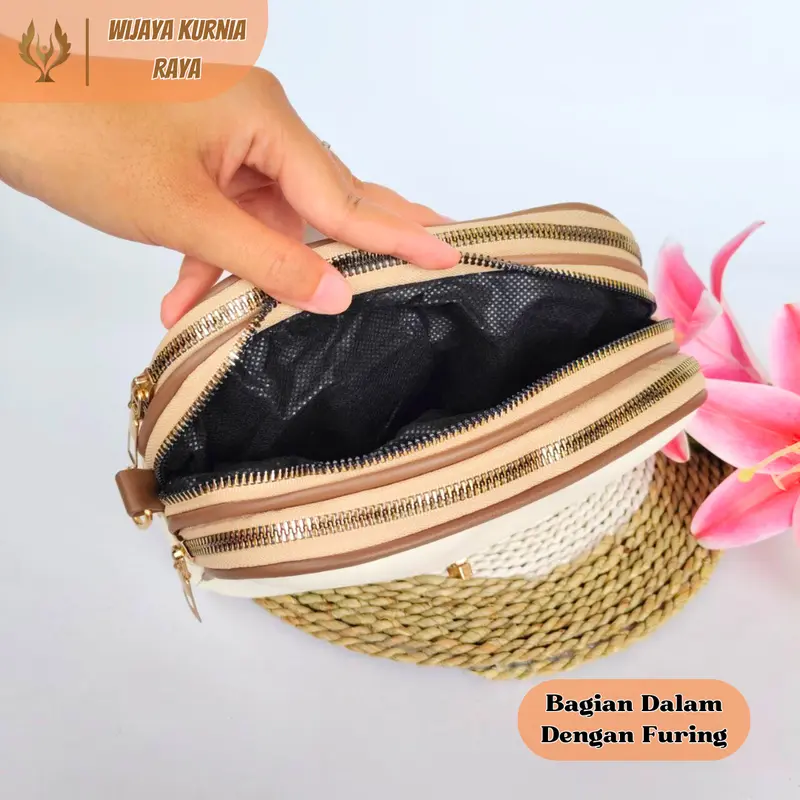 Tas Selempang Wanita Wrislet Yagumi 3 Ruang Tali Lebar Bahan Kulit Sintetis 3