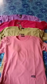 Product Review of Promo Murah 100RB-an dapat 4pcs Kaos Polos Wanita Slim-fit Atasan Lengan Panjang Rib Bawahan Oval Wanita from D**a D**a 2