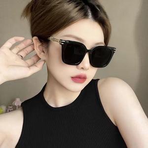 Fsg55 mewah square frame wanita sunglasses kasual elegant eyewear untuk wanita emas rantaian eyewear hitam kelabu