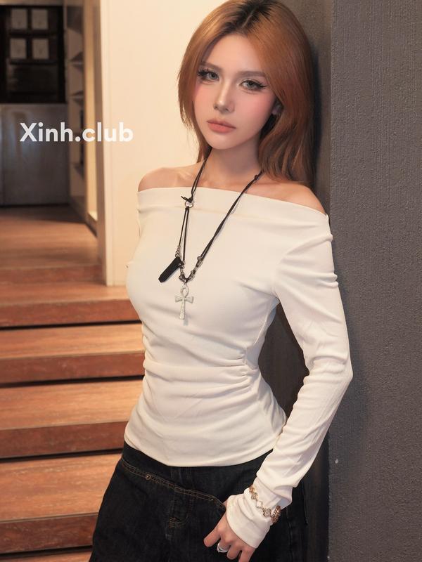   Deal mở bán đầu mùa  Xinh.club - Áo cổ thuyền trễ vai dài tay nhún eo slay - mã 1042 