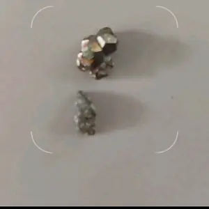 Batu Pyrite Original Dapatkan 2 Batu Berkualitas Tinggi untuk Koleksi Anda