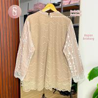 Gambar Myshawl Tifany Atasan Jumbo Salur Katun Shakilla Motif Kasual Kekinian Big Size Brukat Bunga Jumbo Kancing Muslim Wanita Panjang Arwen Payet Syakila Inner Brukat Bordir Resleting Belakang - Latte, 2XL dari My Shawl Kota Bandung 4 Tokopedia