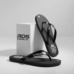 RDS CAUAL.ID Sandal Jepit Pria Hitam dengan Logo RDS Stylish dan Nyaman untuk Penggunaan Sehari-hari Sendal Jepit Pria Desain Stylish dan Nyaman