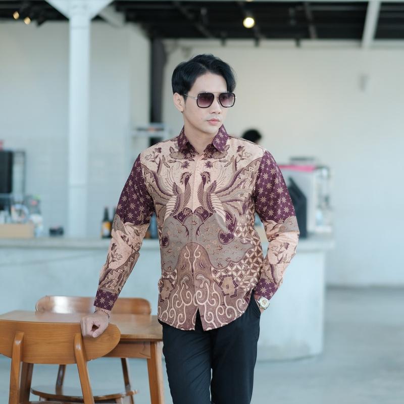 Product Introduction of Baju Batik Pria Burgundy Lapis Furing Motif Pangestu Terbaru Katun Halus Solo - Batik Metamorvosa  Slimfit Formal 30