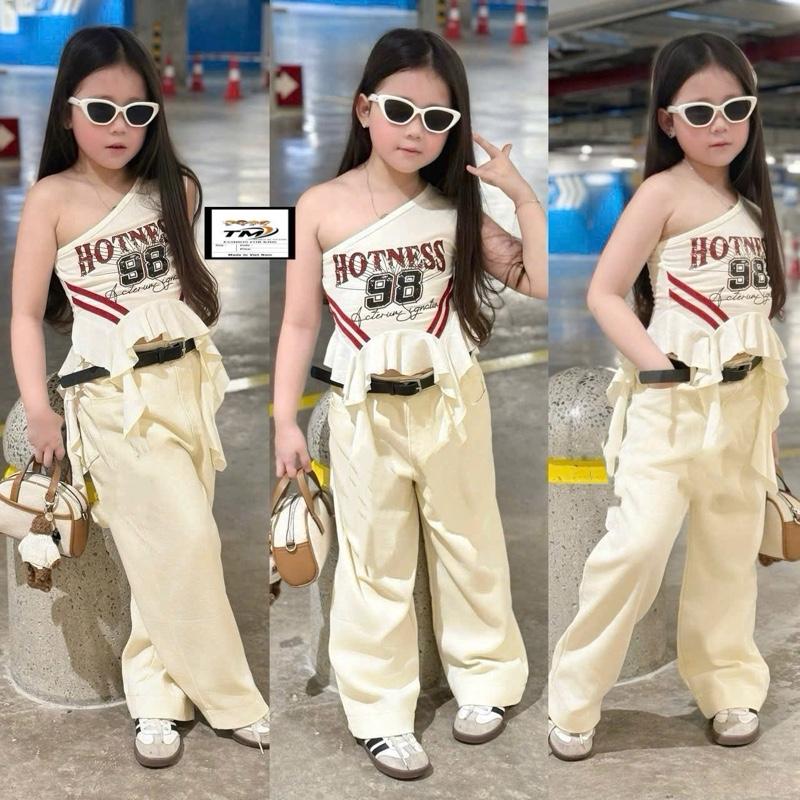 98-Set áo lệch vai số tua rua bèo xinh, Tặng dây lưng kèm quần xuông thô kaki dành cho bé gái (9-32kg)