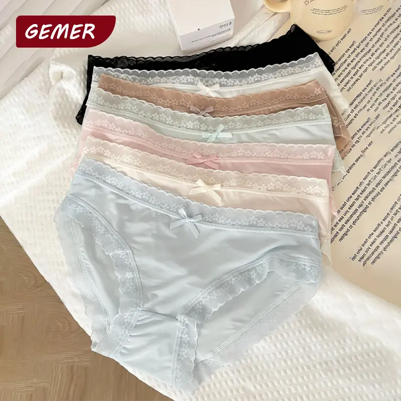 GEMER 7 Pcs Celana Dalam Wanita Bahan Ice Silk Seamless Anti Bakteri, Lembut Ramah Kulit, Pinggang Renda Romantis, Cocok Untuk Wanita Muda GEMER 7 Pcs Celana Dalam Wanita Bahan Ice Silk Seamless Anti Bakteri, Lembut Ramah Kulit, Pinggang Renda Romantis, Cocok Untuk Wanita Muda