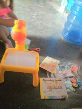 Product Review of Meja Belajar Projector Painting Meja menggambar Anak Mainan Furniture Edukasi Melukis Mewarnai Anak SPEEDS 025-3 from W**t A**5 1