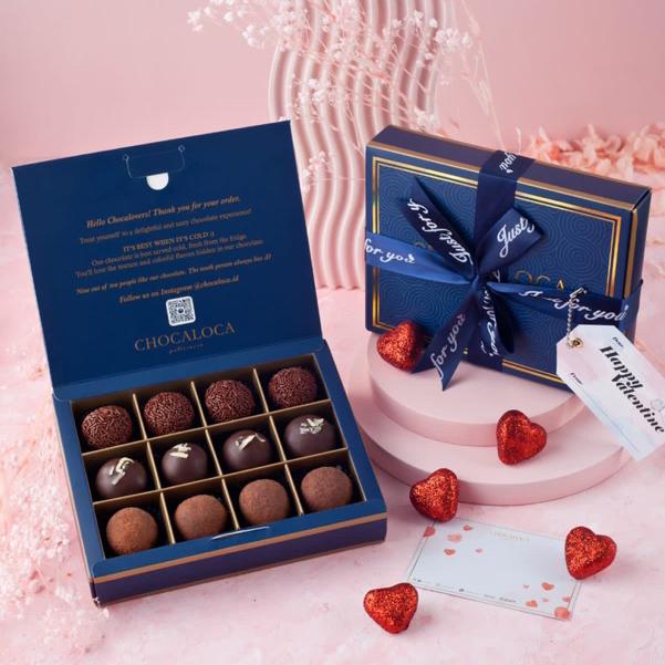 Valentine Chocolate Hampers by Chocaloca 4
