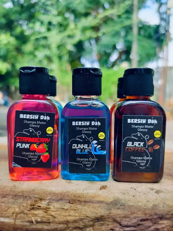 Shampo Motor BERSIH DAH Glossy Strawberry Punk 35 ML - Formula Premium untuk Kilau Ekstra dan Perlindungan pada Motor Anda - Car 7